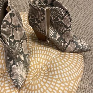 Snake print boots with chunky heel